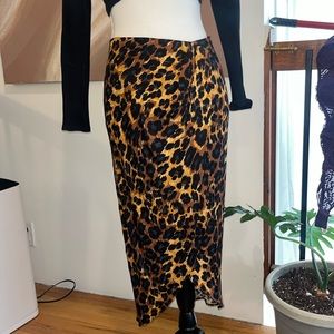 Zara leopard print skirt size small, new with tags